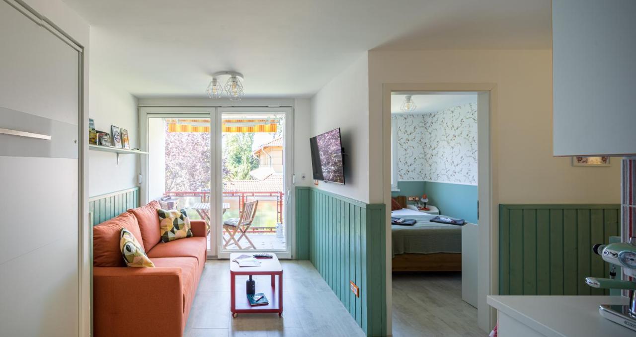 Balatonic Retro Appartement Zamárdi Buitenkant foto